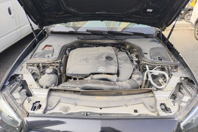 Used Mercedes-Benz E-Class 2022 Revised Version E 300 L Luxury Edition Engine Bay