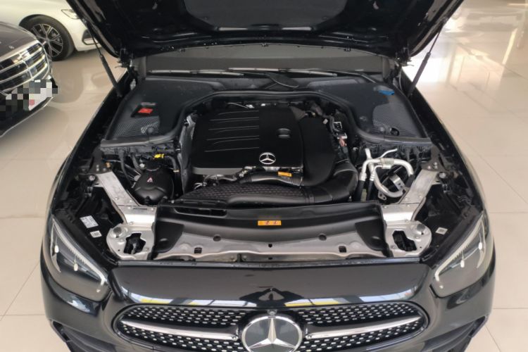 Used Mercedes-Benz E-Class 2022 Revised Version E 300 L Sporty and Stylish Edition Engine Bay