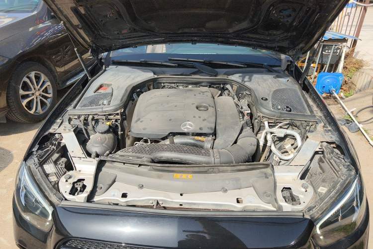 Used Mercedes-Benz E-Class 2022 E 260 L Sport Edition Engine Bay