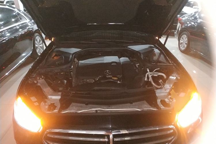Used Mercedes-Benz E-Class 2022 E 300 L Luxury Model Engine Bay