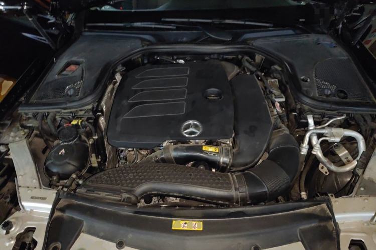 Used Mercedes-Benz E-Class 2022 Updated E 300 L Luxury Edition Engine Bay