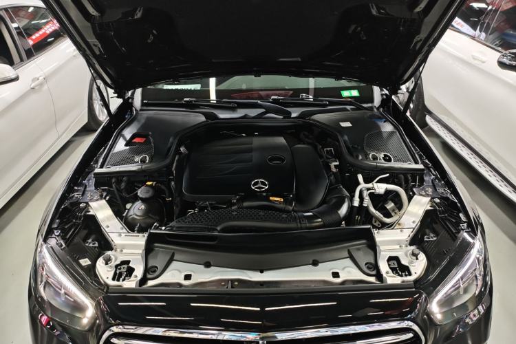 Used Mercedes-Benz E-Class 2022 Revised Version E 300 L Luxury Edition Engine Bay