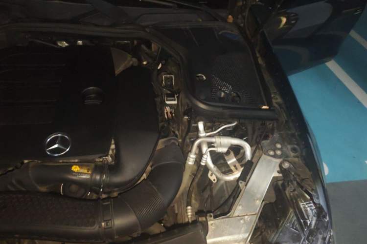 Used Mercedes-Benz E-Class 2022 E 260 L Engine Bay Left