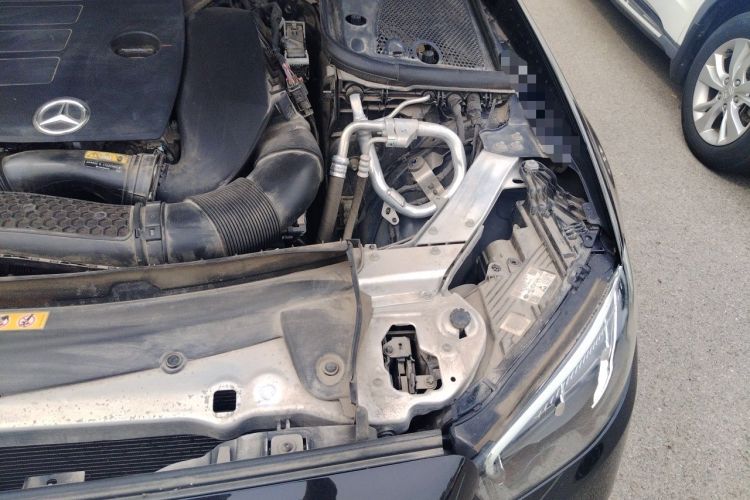 Used Mercedes-Benz E-Class 2022 Updated E 300 L Luxury Edition Engine Bay Left