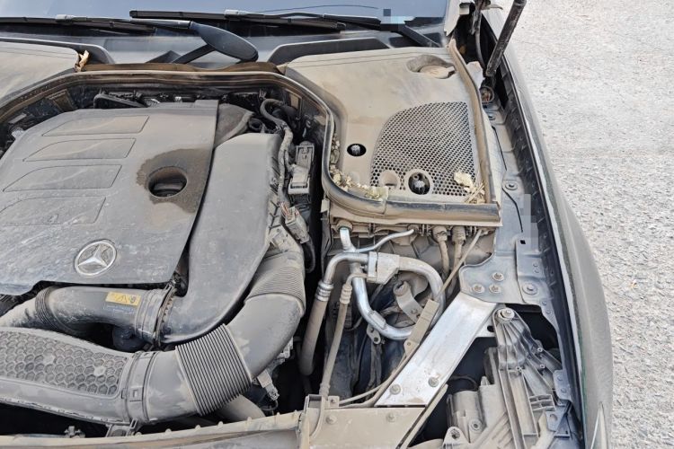 Used Mercedes-Benz E-Class 2022 Revised Version E 300 L Fashion Edition Engine Bay Left
