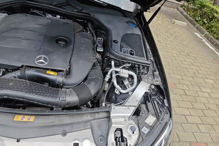 Used Mercedes-Benz E-Class 2022 E 260 Stylish Sports Edition Engine Bay Left