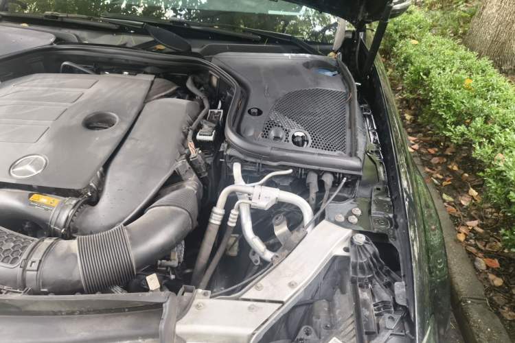 Used Mercedes-Benz E-Class 2022 Second Facelift E 260 L Engine Bay Left