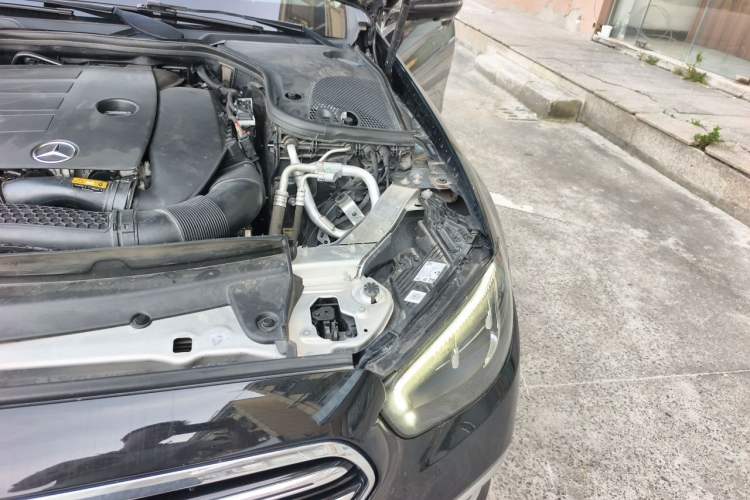 Used Mercedes-Benz E-Class 2022 E 300 L Stylish Model Engine Bay Left