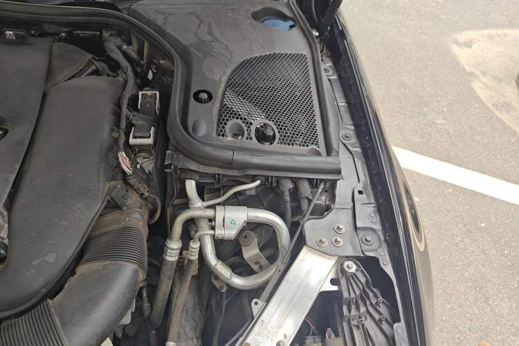 Used Mercedes-Benz E-Class 2022 Updated E 300 L Stylish Edition Engine Bay Left