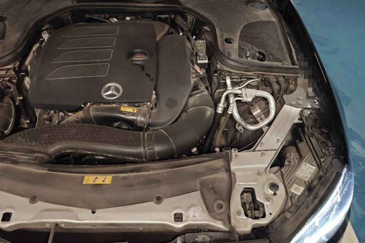 Used Mercedes-Benz E-Class 2022 Second Facelift E 300 L Fashion Edition Engine Bay Left