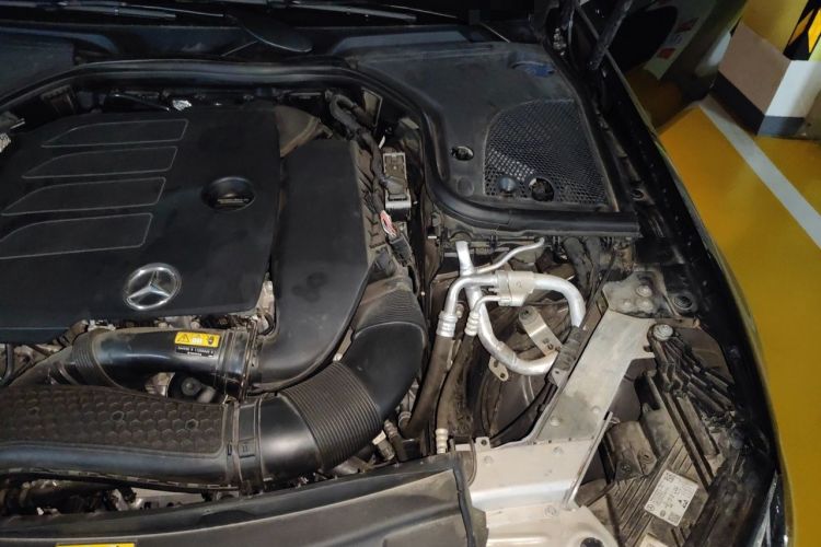 Used Mercedes-Benz E-Class 2022 Updated E 300 L Luxury Edition Engine Bay Left