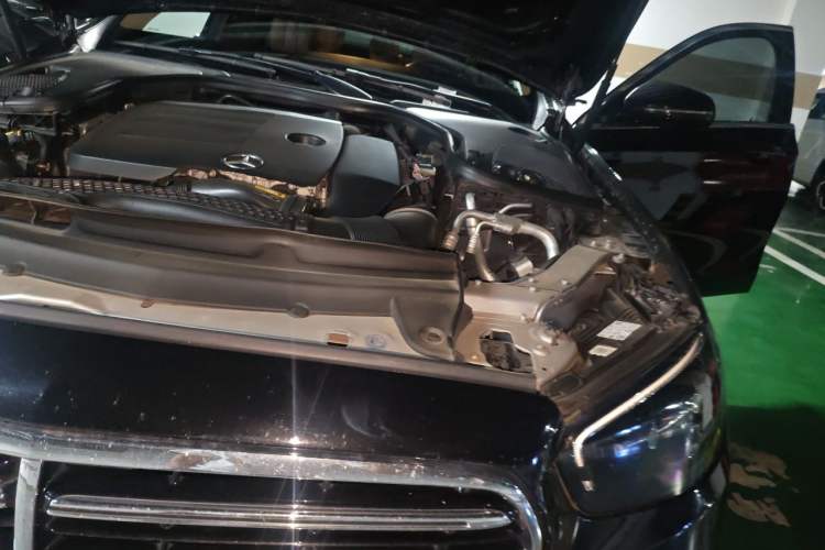 Used Mercedes-Benz E-Class 2022 E 300 L Premium Edition Engine Bay Left