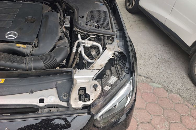 Used Mercedes-Benz E-Class 2022 Revised Version E 300 L Sport Luxury Edition Engine Bay Left