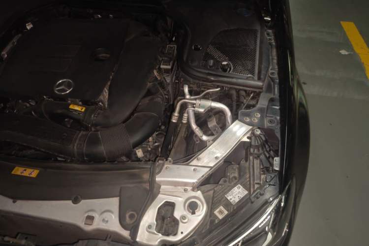 Used Mercedes-Benz E-Class 2022 Revised Version E 300 L Fashion Edition Engine Bay Left