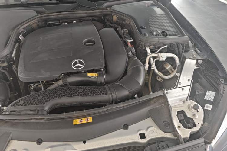 Used Mercedes-Benz E-Class 2022 Second Facelift E 300 L Luxury Edition Engine Bay Left