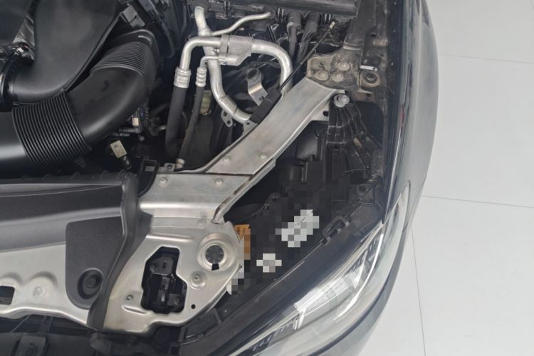 Used Mercedes-Benz E-Class 2022 Updated E 300 L Luxury Edition Engine Bay Left