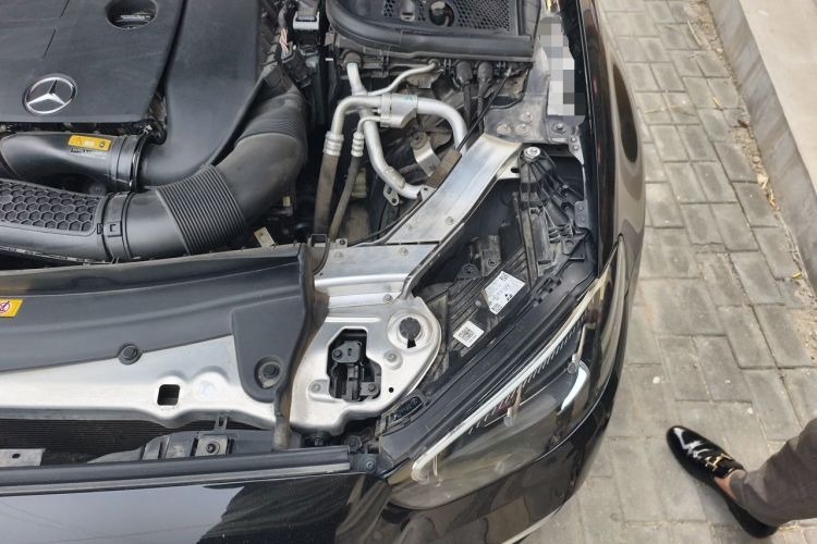Used Mercedes-Benz E-Class 2022 Second Facelift E 260 L Engine Bay Left