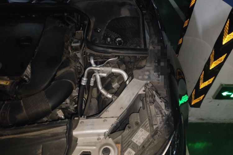 Used Mercedes-Benz E-Class 2022 Second Facelift E 260 L 4MATIC Engine Bay Left
