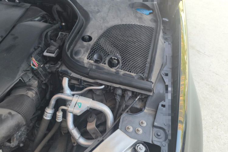 Used Mercedes-Benz E-Class 2022 Second Facelift E 300 L Fashion Edition Engine Bay Left