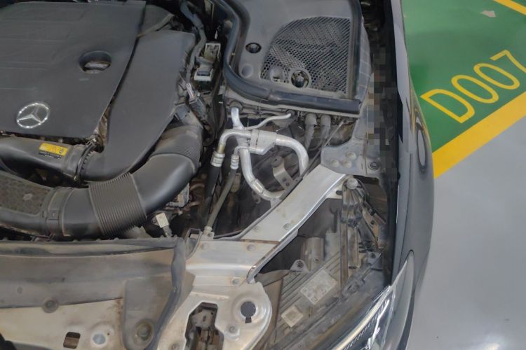 Used Mercedes-Benz E-Class 2022 Revised Version E 300 L Luxury Edition Engine Bay Left