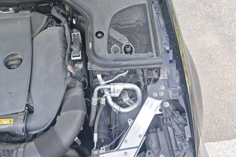 Used Mercedes-Benz E-Class 2022 Second Facelift E 300 L Sport Luxury Edition Engine Bay Left