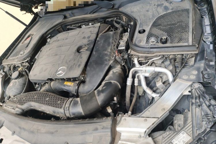 Used Mercedes-Benz E-Class 2022 E 260 L Engine Bay Left