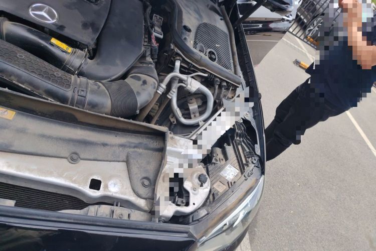 Used Mercedes-Benz E-Class 2022 Revised Version E 300 L Fashion Edition Engine Bay Left