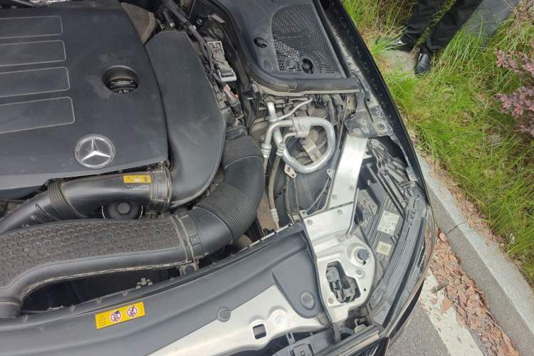 Used Mercedes-Benz E-Class 2022 E 300 L Sporty and Stylish Model Engine Bay Left
