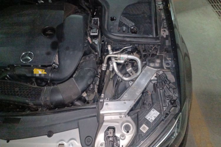Used Mercedes-Benz E-Class 2022 E 260 L Engine Bay Left