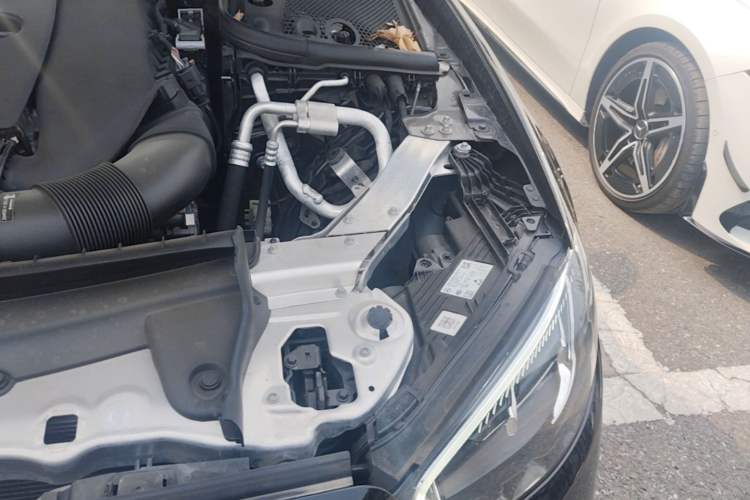 Used Mercedes-Benz E-Class 2022 E 260 Stylish Sports Edition Engine Bay Left