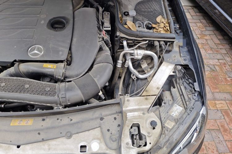 Used Mercedes-Benz E-Class 2022 Second Facelift E 300 L Luxury Edition Engine Bay Left