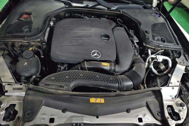 Used Mercedes-Benz E-Class 2022 Second Facelift E 300 L Fashion Edition Engine Bay