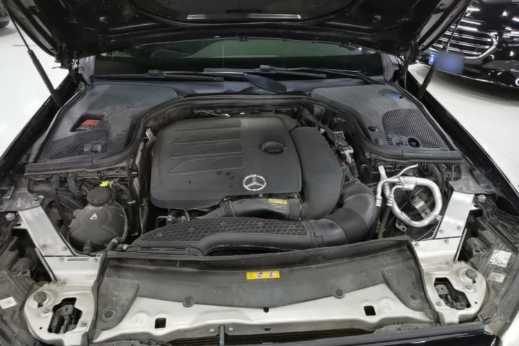 Used Mercedes-Benz E-Class 2022 Updated E 300 L Luxury Edition Engine Bay