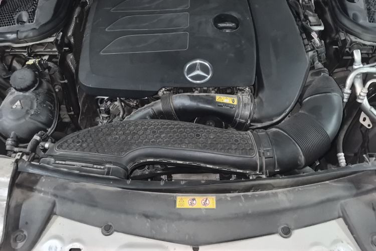 Used Mercedes-Benz E-Class 2022 E 260 L Engine Bay