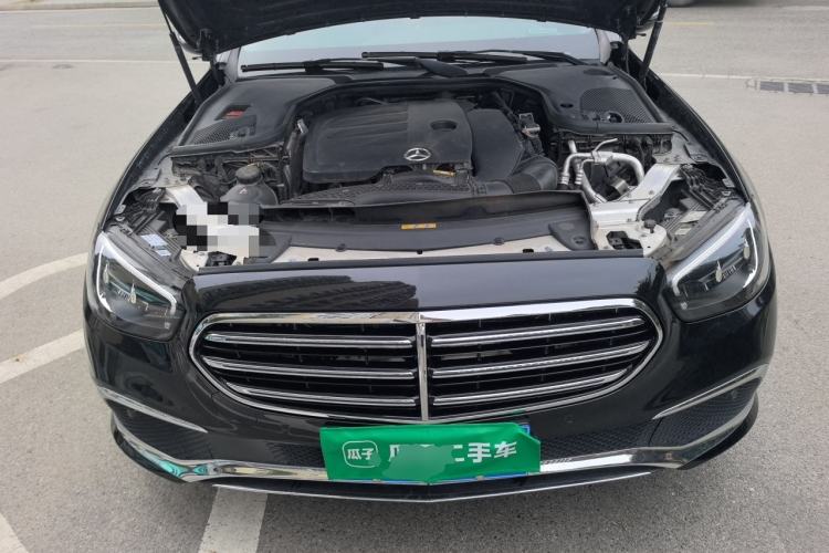 Used Mercedes-Benz E-Class 2022 E 260 L Engine Bay