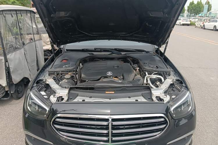 Used Mercedes-Benz E-Class 2022 Updated E 260 L Engine Bay