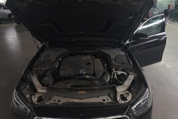 Used Mercedes-Benz E-Class 2022 Revised Version E 300 L Luxury Edition Engine Bay