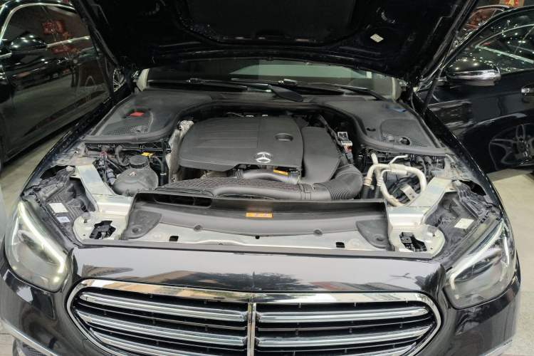 Used Mercedes-Benz E-Class 2022 E 260 Stylish Sports Edition Engine Bay