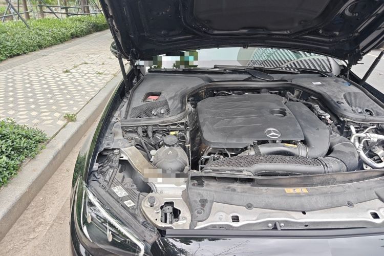Used Mercedes-Benz E-Class 2022 Revised Version E 300 L Sport Luxury Edition Engine Bay Right