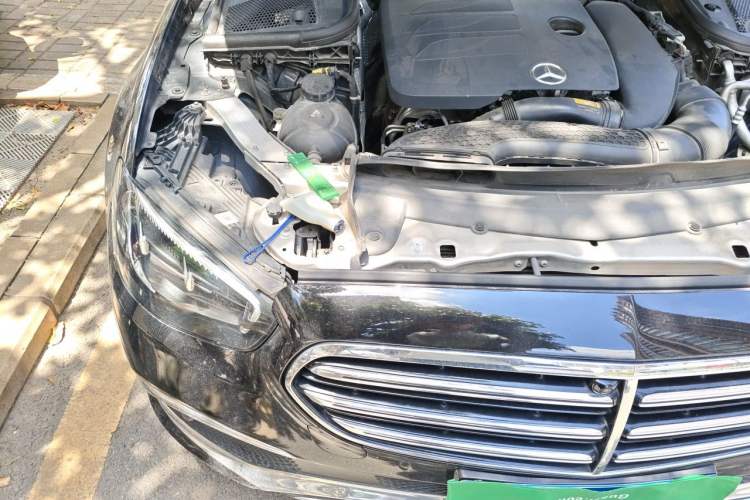 Used Mercedes-Benz E-Class 2022 Updated E 300 L Stylish Edition Engine Bay Right