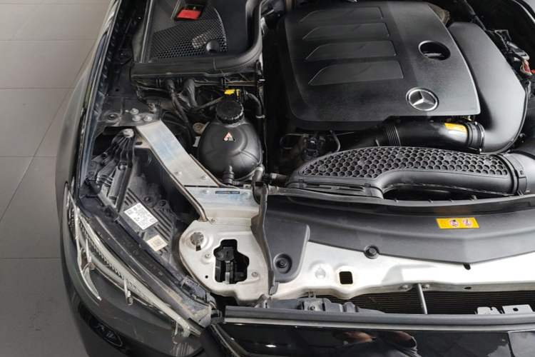 Used Mercedes-Benz E-Class 2022 E 260 L Engine Bay Right