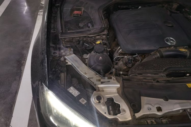 Used Mercedes-Benz E-Class 2022 Revised Version E 300 L Luxury Edition Engine Bay Right