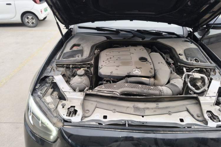 Used Mercedes-Benz E-Class 2022 E 300 Stylish Sports Edition Engine Bay Right