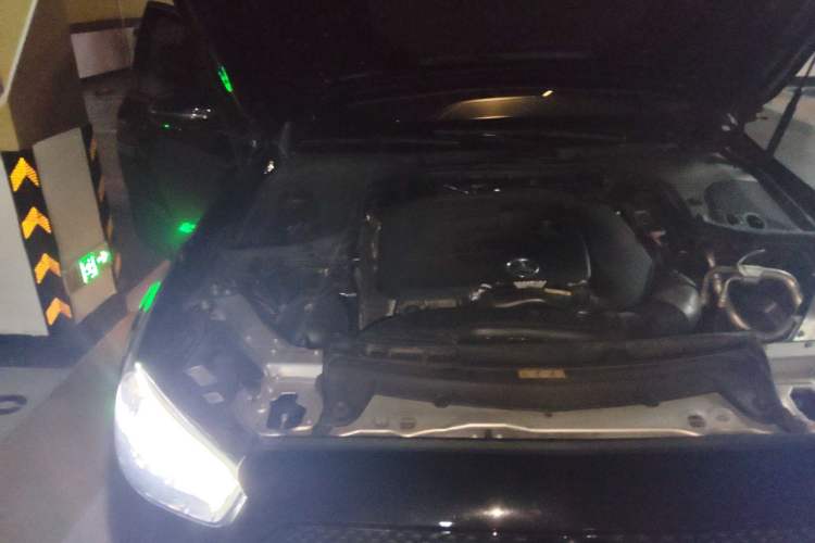 Used Mercedes-Benz E-Class 2022 Revised E 300 L Sport Luxury Edition Engine Bay Right
