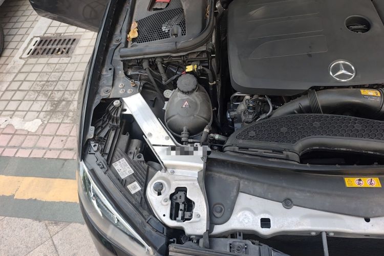 Used Mercedes-Benz E-Class 2022 Revised Version E 300 L Sporty and Stylish Edition Engine Bay Right