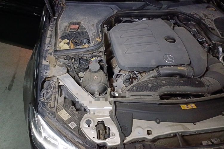 Used Mercedes-Benz E-Class 2022 E 300 Stylish Sports Edition Engine Bay Right