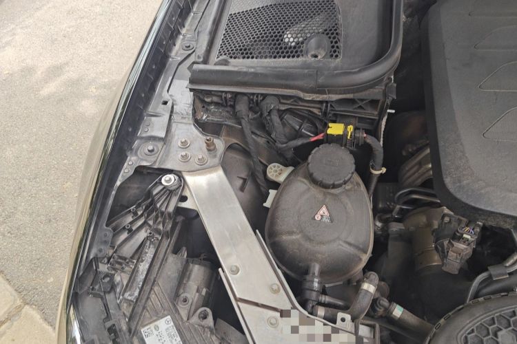 Used Mercedes-Benz E-Class 2022 Updated E 300 L Stylish Edition Engine Bay Right