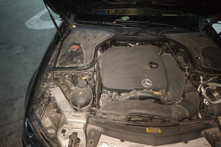 Used Mercedes-Benz E-Class 2022 E 300 L Premium Edition Engine Bay Right