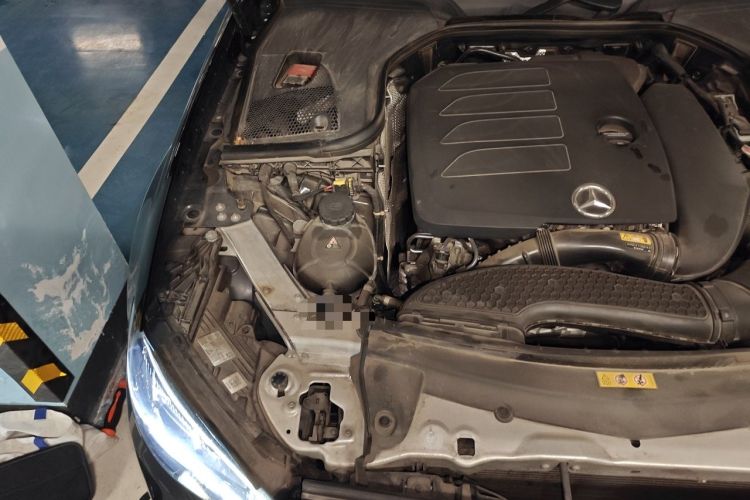 Used Mercedes-Benz E-Class 2022 Second Facelift E 300 L Fashion Edition Engine Bay Right