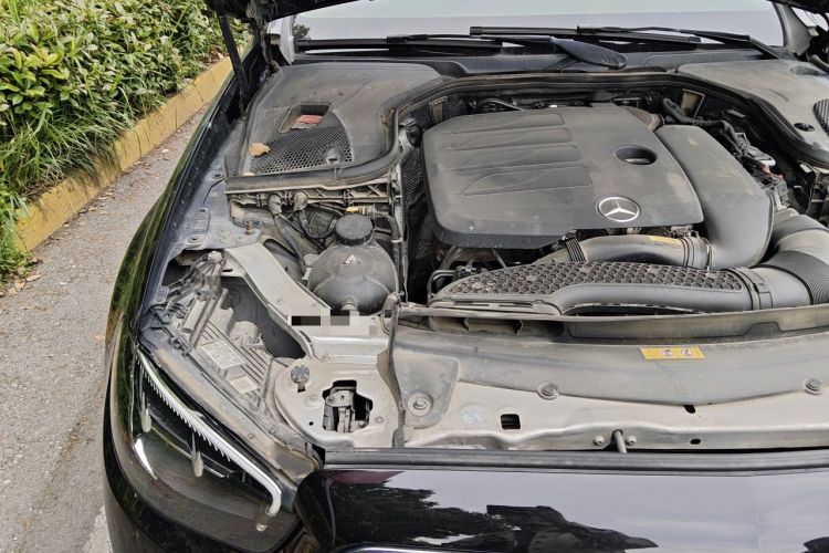 Used Mercedes-Benz E-Class 2022 Second Facelift E 260 L Engine Bay Right